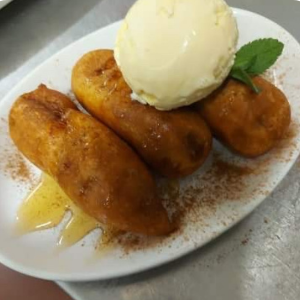  DS1	BANANA FRITTERS 